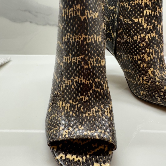COACH REMI Snakeskin Snakebite Open Toe Ankle Leather Bootie Boots Tan Black 9.5 - Picture 3 of 8